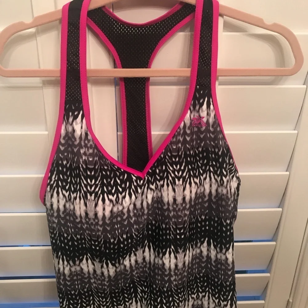 New, no tags swimwear top with built in bra
